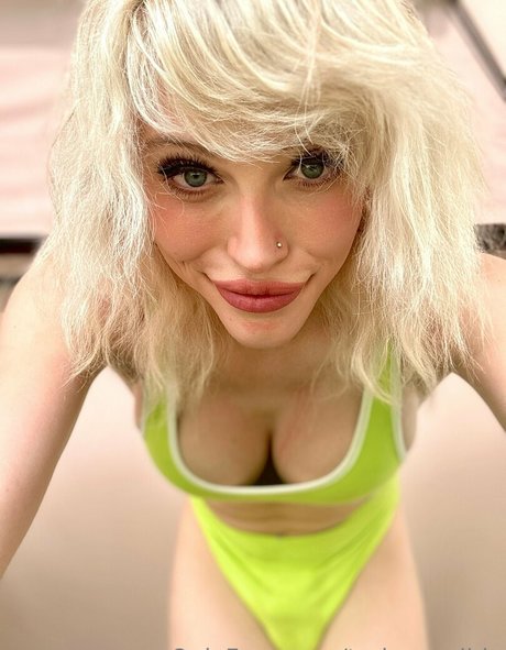 ts izzy wilde free star gallery