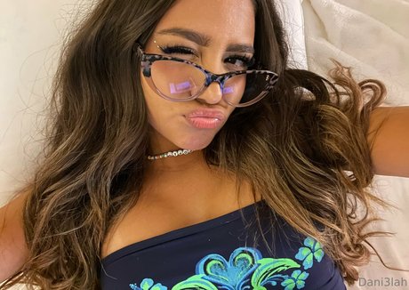 dani3lah xxx model pictures