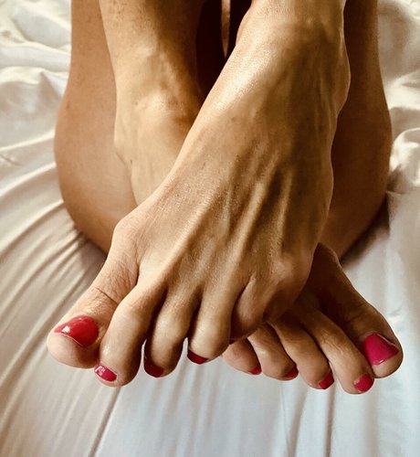 Renee Daniels model porn img