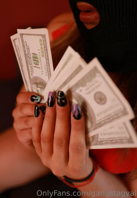 gangstagyal high quality model pictures