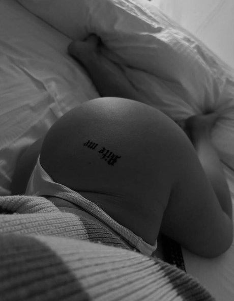 Anna Seneca pornstar top picture