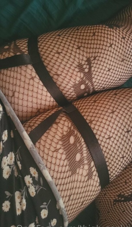 thigh socks star image