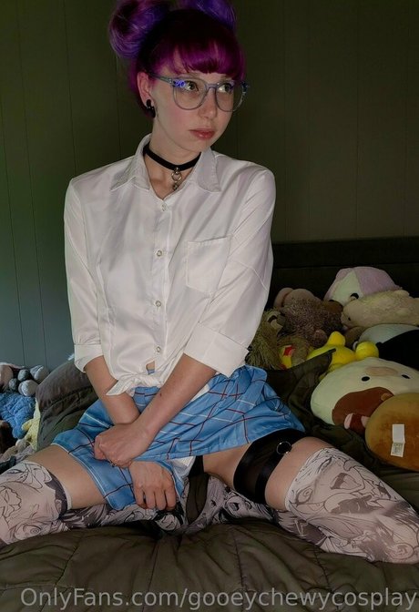 gooeychewycosplay star sex picture