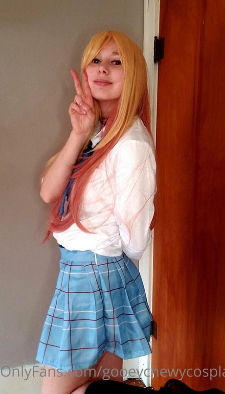 gooeychewycosplay model art image