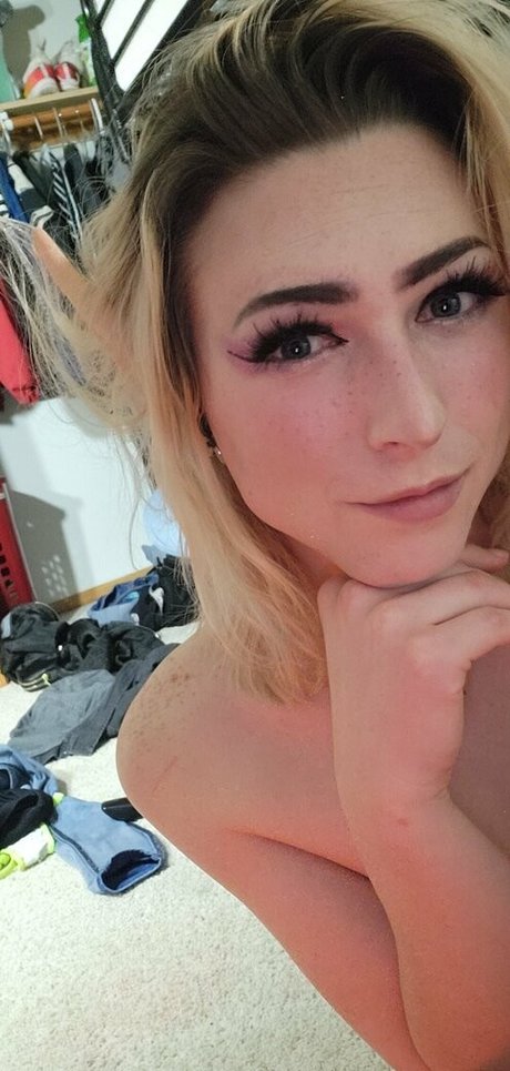 xdannix erotic star pictures