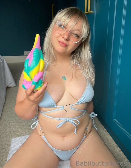 babiibuttfree model free pic