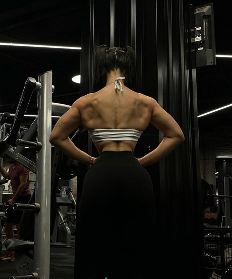 Hale Cabbar erotic pornstar img