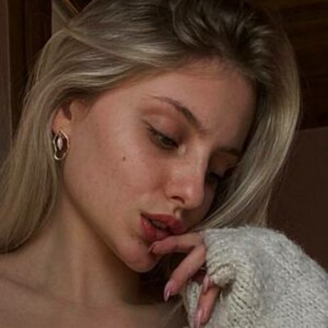 loulbaby naked pornstar galleries