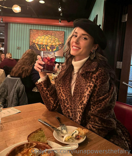 lunapowersthefairy xxx actress photos