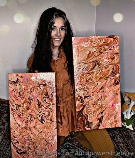 lunapowersthefairy model sexy picture