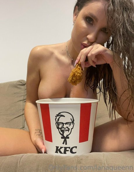 lanaqueenn pornstar hd photo