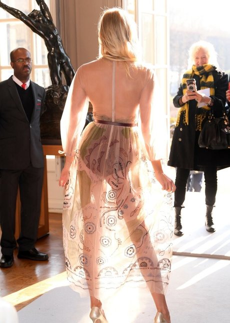 Karlie Kloss nudes star picture