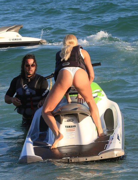 Sofia Richie pornstar hot photo