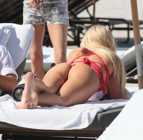 black lesbian onlyfans nice pictures