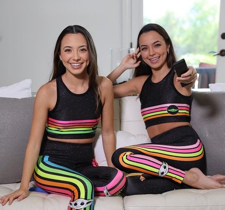 Merrell Twins pretty model pic