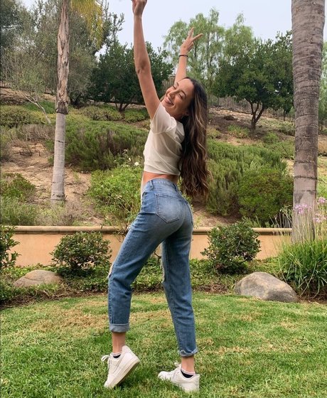 Merrell Twins perfect model galleries