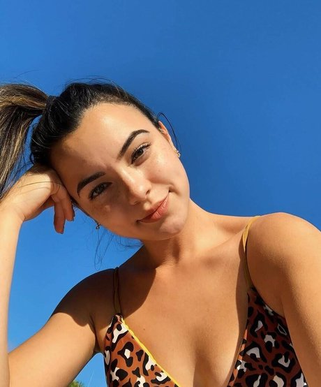 Merrell Twins erotic pornstar photo