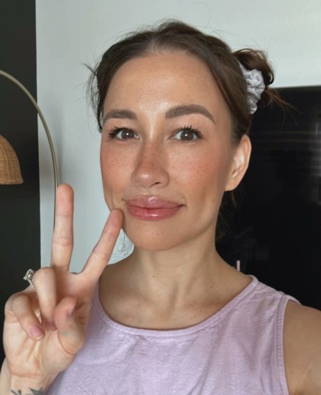 Femsteph nudes model image