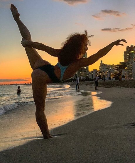 Sammypicone pornstar sex photo