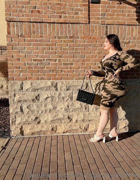 lexi4free adult model img