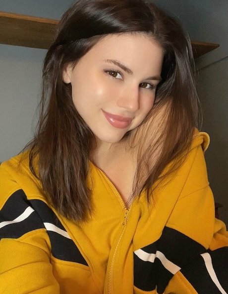 naughtylittleparker hd model pics