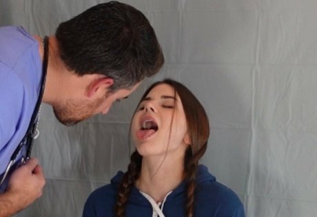 naughtylittleparker sex model picture