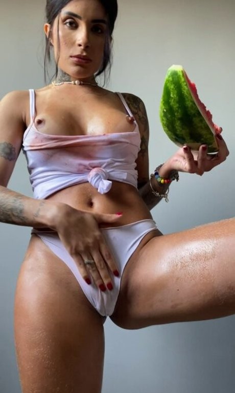 Duda Mesquita high quality model photo