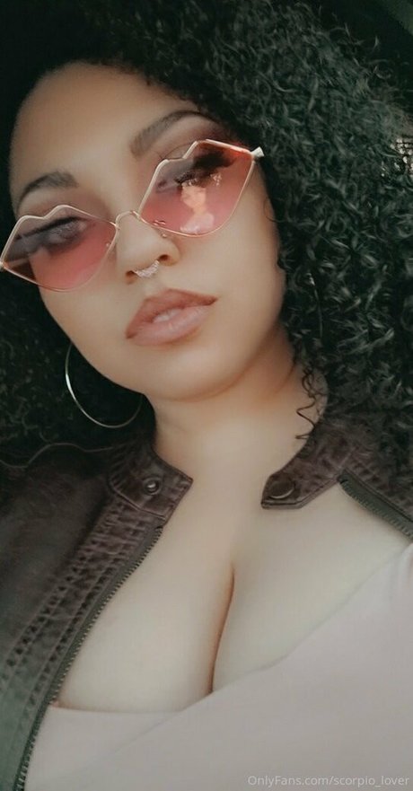 hot lips hd pornstar pic