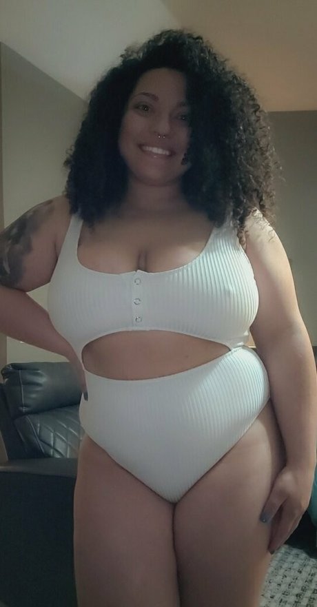 hot lips nudes actress pics