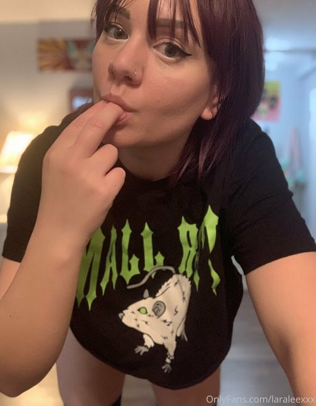 laraleexxx adult model img