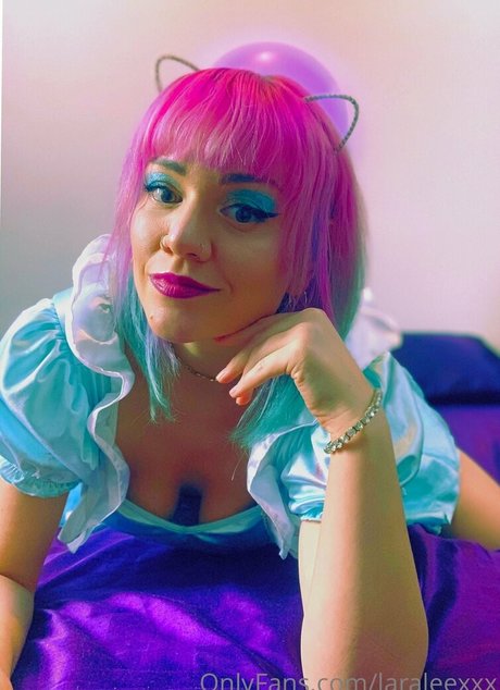 laraleexxx model nudes picture