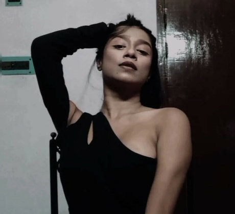 Uva Roy nude actress pics