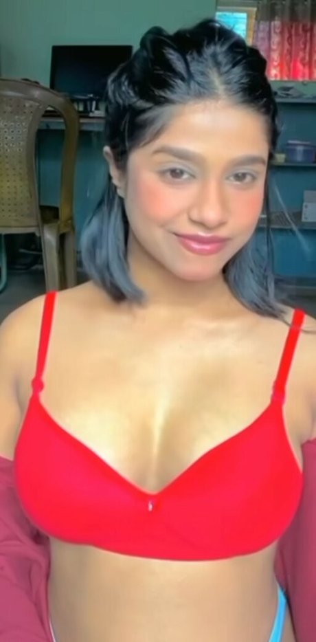 Uva Roy porn model pictures