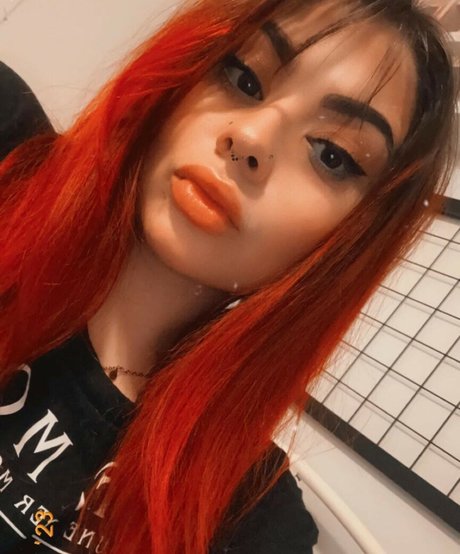 emilyelixer pornstar pictures