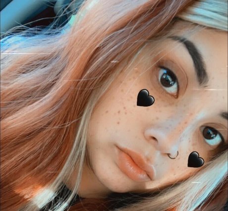 emilyelixer star top picture