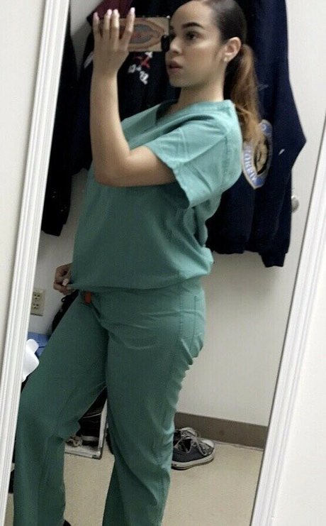 Yassdinero nudes model image