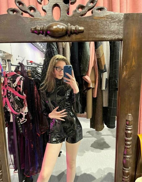 influencer girls onlyfans nice image