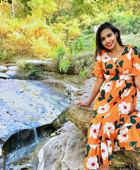 Umme Zamilatun Naima sexy actress gallery