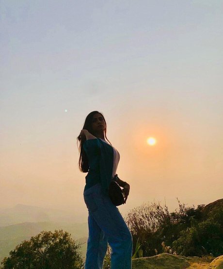 Umme Zamilatun Naima star nude image