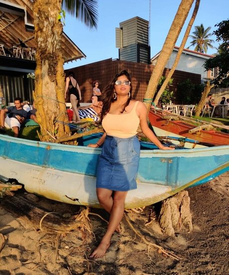 Tassels and Trails model free image