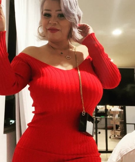 Myra La Chula model nice img