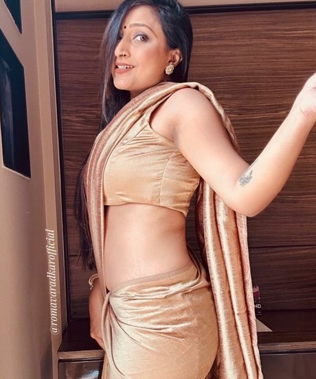 Roma Varadkar model top pic