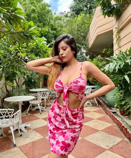 Akshita Dutta beautiful model archive