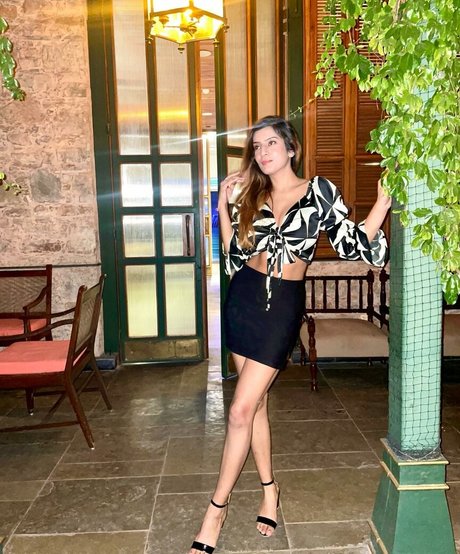 Akshita Dutta top model gallery