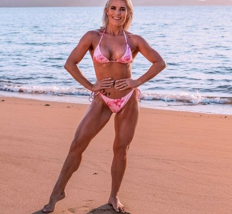 Daisy Lamb perfect model images