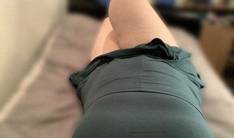 shes a wallflower free model photos