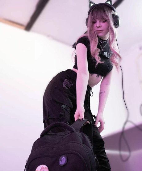 Porcelain Ghoul free pornstar archive