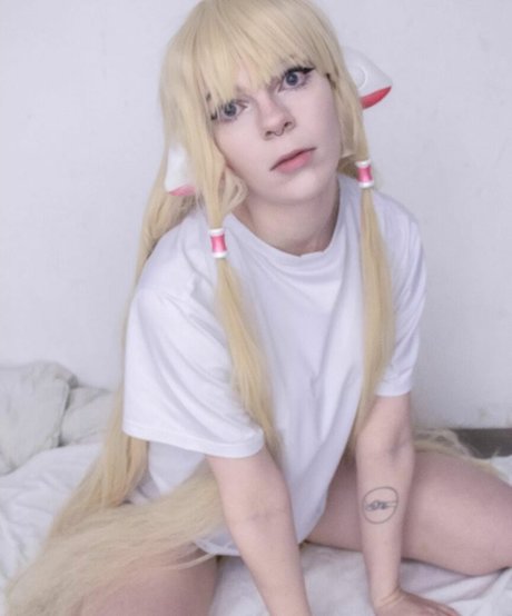 Porcelain Ghoul art pornstar pics