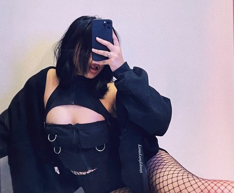 SleepyFairyMary model photos