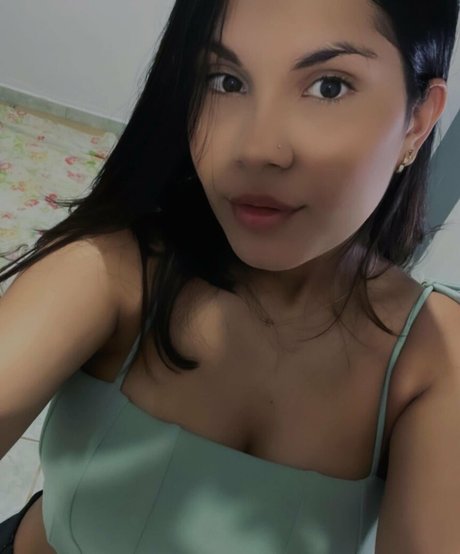 heyjheni nudes pornstar image